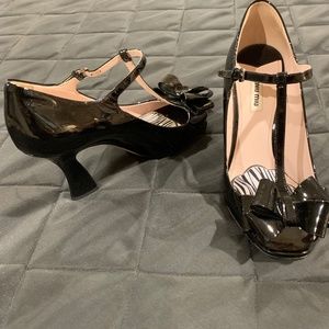 MIU MIU black patent pump